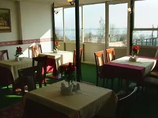 كورال 3*
