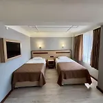 Gold ホテル