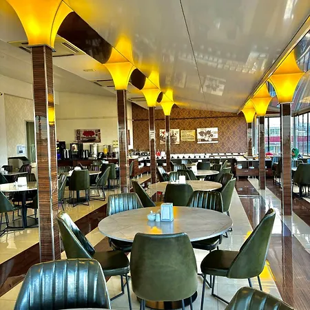 Otel Gold 3*