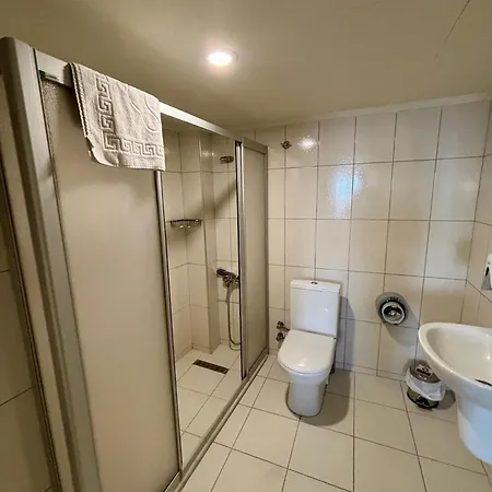 Otel Gold 3*