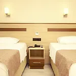 Gold Hotell 3*