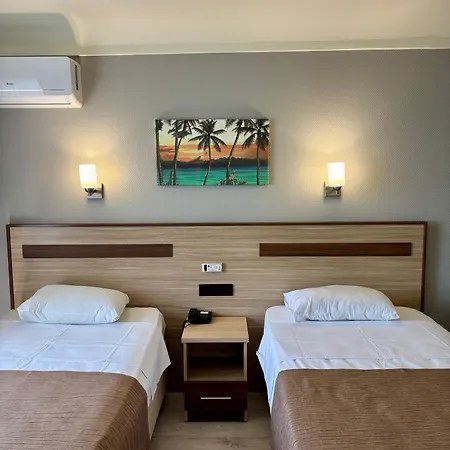 Gold Hotell 3*
